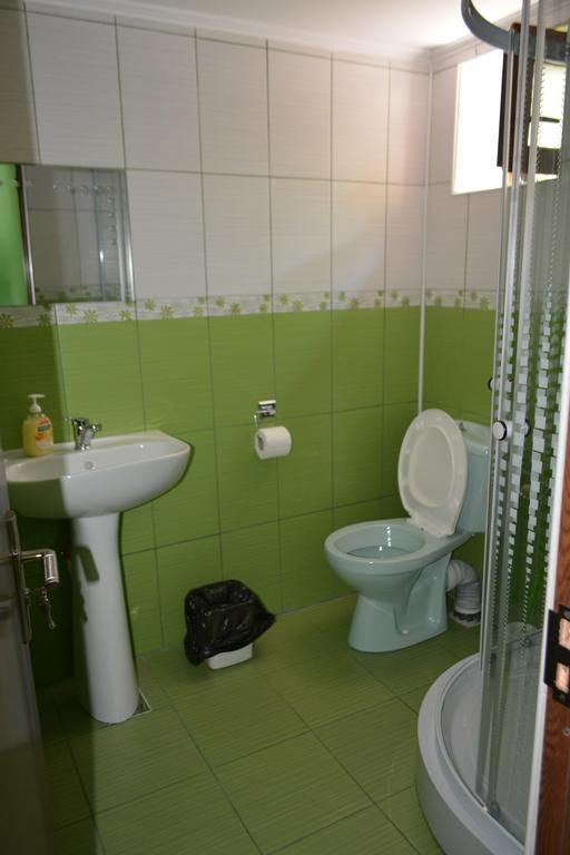 Casa Miki Hotell Haţeg Exteriör bild